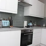 호텔 Baginbun 3*