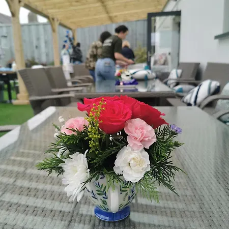 Baginbun 酒店 海上费萨德