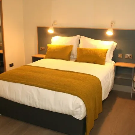Baginbun Hotel